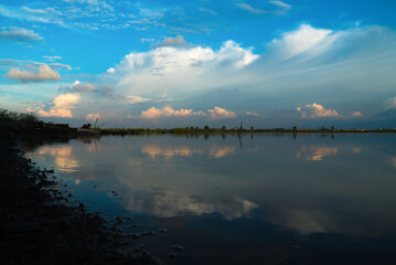 Fototapeta premium sunset over the river