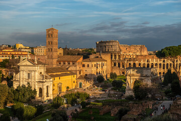 Forum Romanum, widok w kierunku Coloseum, Rzym, Włochy, Europa