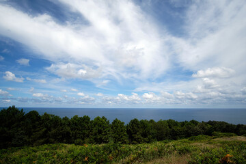 Obraz premium Panoramic of the Basque coast with clouds