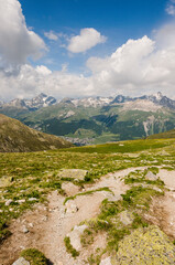 St. Moritz, Muottas Muragl, Celerina, Seenplatte, Oberengadin, Alpen, Piz Julier, Corviglia, Piz Nair, Piz Ot, Val Muragl, Bernina, Stazerwald, Wanderweg, Graubünden, Sommer, Schweiz