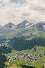 Celerina, St. Moritz,  Seenplatte, Piz Julier, Piz Nair, Corviglia,  Piz Albana, Oberengadin, Alpen, Stazerwald, Stazersee, Wanderweg, Graubünden, Sommer, Schweiz