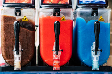 Granité frais - Jus de fruits et glace pilée pour se rafraichir