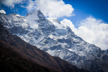 lake saif ul Muluk Mountains in Pakistan