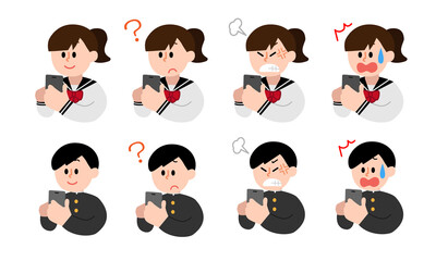 スマートフォンを操作する学ランセーラー服男子女子学生セット