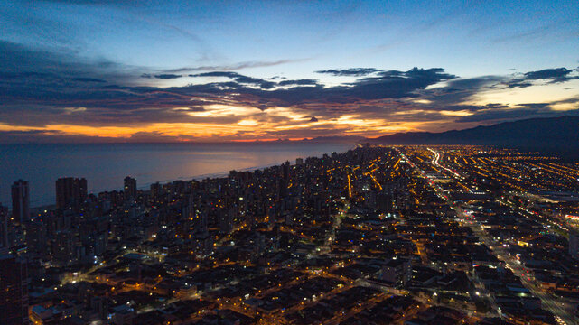 FIM DE TARDE EM PRAIA GRANDE