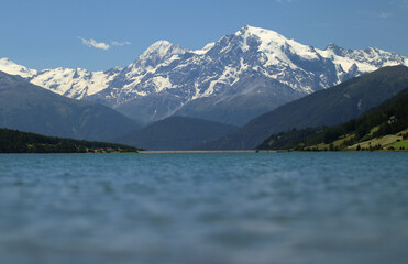 Reschensee, Blick auf K&ouml;nigsspitze und Ortler, S&uuml;dtirol,Vinschgau, Italien