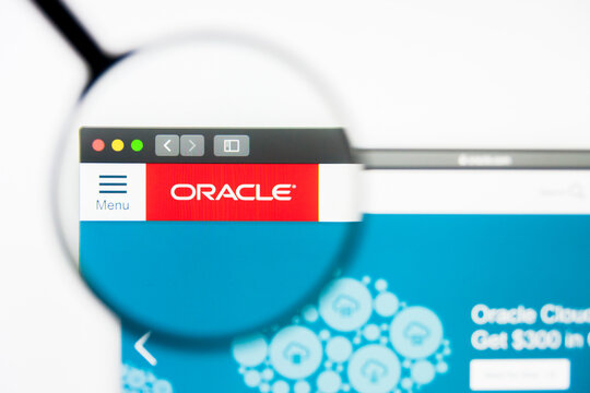 Los Angeles, California, USA - 8 April 2019: Illustrative Editorial of Oracle website homepage. Oracle logo visible on display screen.