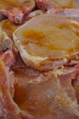 mariniertes rohes Fleisch