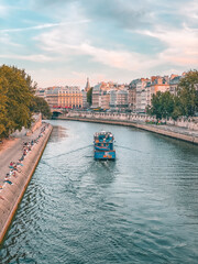 Obraz premium La seine, Paris.