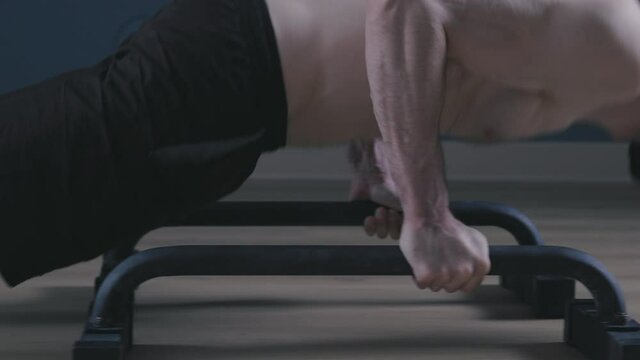Calisthenics training