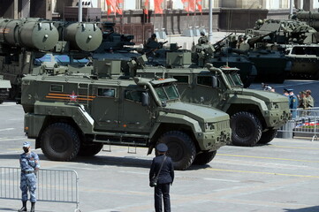 Multi-purpose armored vehicle 