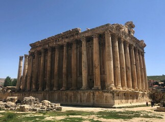 Obraz premium Lebanon, ancient acropolis city Baalbek. Great Bacchus temple