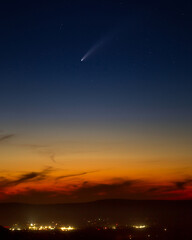 Fototapeta na wymiar C/2020 F3 (Neowise) Comet over Front Royal, Virginia, USA.