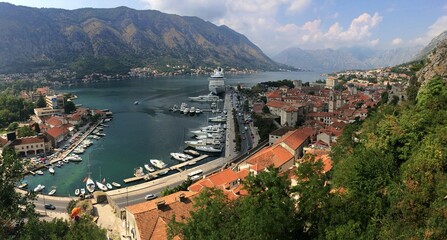 Fototapeta na wymiar Montenegro. Beautiful mountain city Kotor