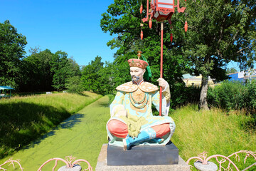 Chinese Statue, Russia