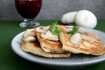 pancakes with mushroom sauce