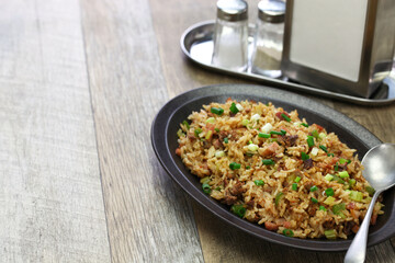 classic cajun dirty rice, southern food
