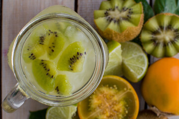 Soda Natural verde con kiwi
