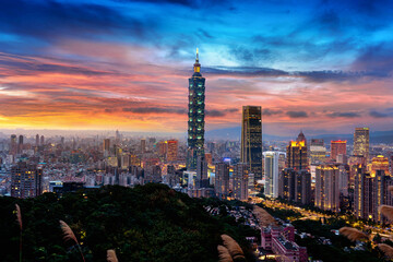 Fototapeta na wymiar Taiwan skyline, Beautiful cityscape at sunset.