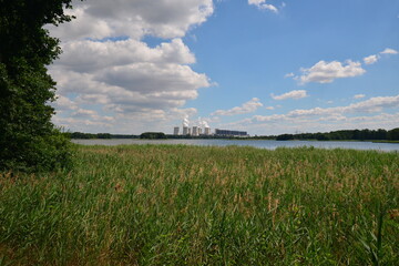 Landschaft und Industrie