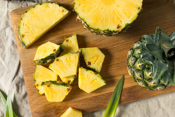 Raw Yellow Organic PIneapple Slices
