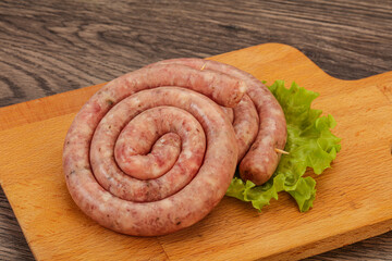 Raw sausage ring for grill