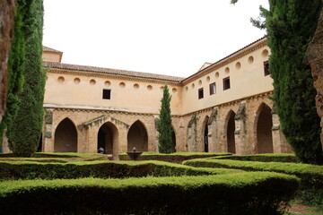 Obraz premium MONASTERIO DE PIEDRA Y BASÍLICA DE ZARAGOZA