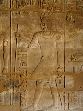 ancient egyptian wall relief