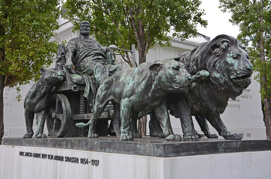 Marc Anton Gruppe von Arthur Strasser bei der Secession in Wien