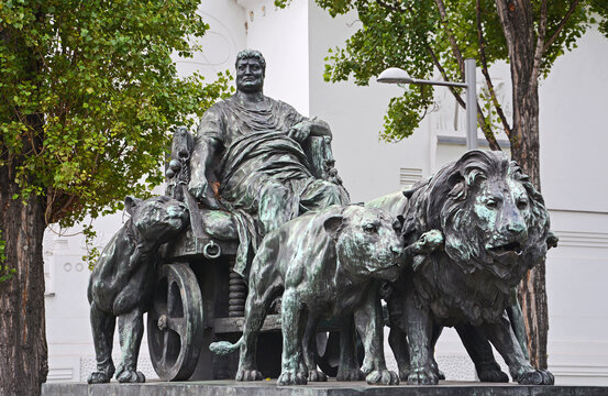 Marc Anton Gruppe von Arthur Strasser bei der Secession in Wien