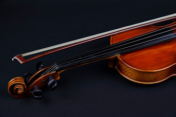 Eine Violine mit Violinbogen, Detail