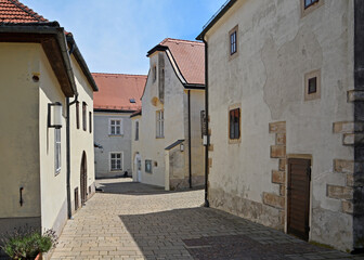 Fototapeta na wymiar Heiligenstadt in Wien, historischer Ortskern bei der Kirche St. Jakob