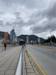 Foto en ciudad con edificios