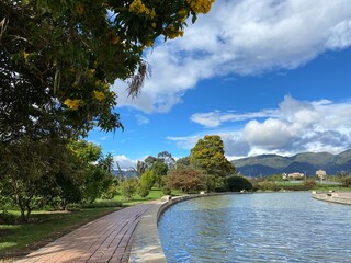 Paisaje naturaleza, cielo y agua.