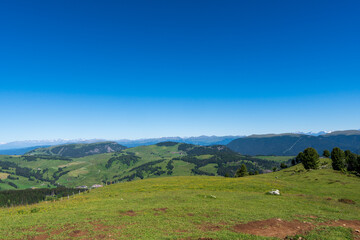 Fototapeta na wymiar Seiser Alm Sudtirol large panorama during summer season
