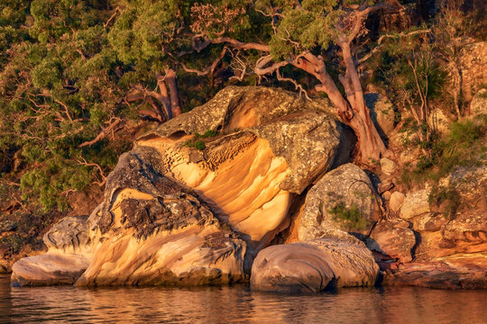 Beautiful sandstone rock formations along the edge of the Hawkesbury River, NSW, Australia