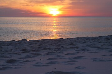 Obraz premium sunset over the sea