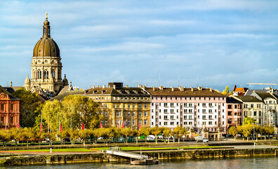 Obraz premium The Christuskirche, a Protestant church in Mainz - Rhineland-Palatinate, Germany