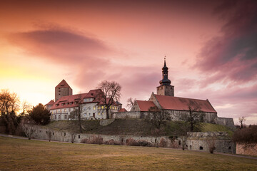 Burg Querfurt am Abend