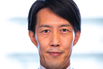 信頼性と堅実性のありそうな弁護士（士業）のポートレート