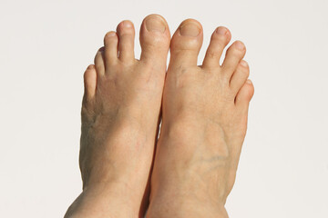Obraz premium Man's feet from top