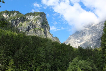 Fototapeta na wymiar Berge mit Himmel - Königssee 