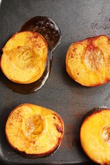 Juicy peaches baked with honey and cinnamon