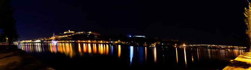 Fototapeta na wymiar City of Coimbra at night