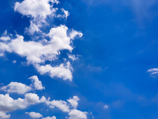 Fototapeta premium Beautiful abstract cloud and clear blue sky landscape nature, blue background