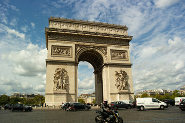Fototapeta na wymiar The Arch of Triumph