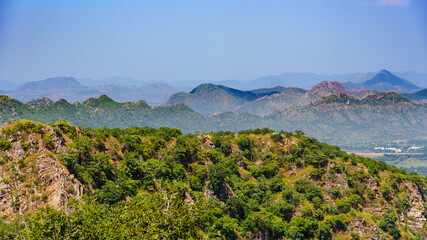 Aravalli folded Mountain Range is a 700 km long northeast-southwest trending orogenic belt in...