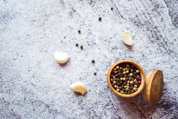 a mixture of peppers and garlic are on the table