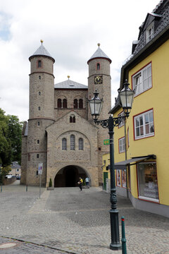 Romanische Stiftskirche St. Chrysanthus und Daria