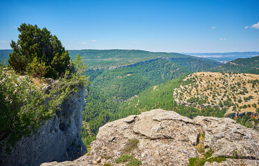 Fototapeta na wymiar Beautiful landscape of the viewpoint of Las Majadas. Landscape with great cliff in Cuenca. Spain